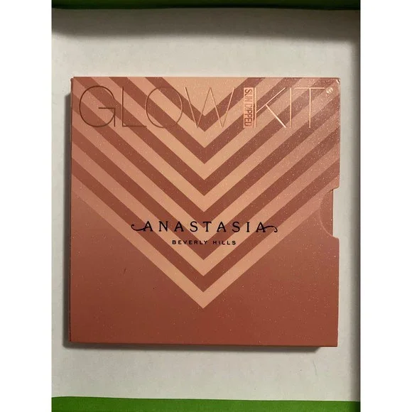 Anastasia Beverly Hills - Picture 6 of 8